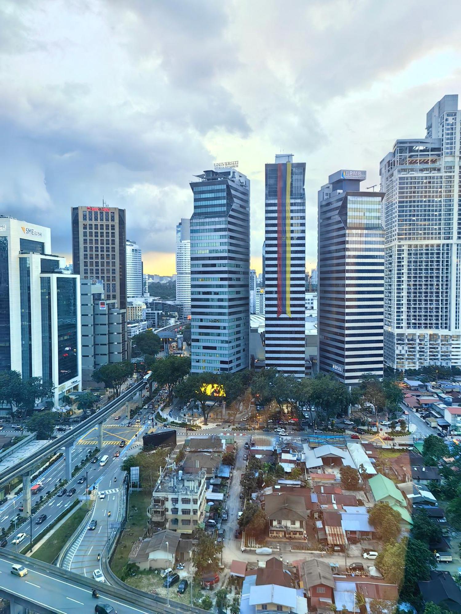 Platinum Klcc & Bukit Bintang Apartment Kuala Lumpur Exterior photo
